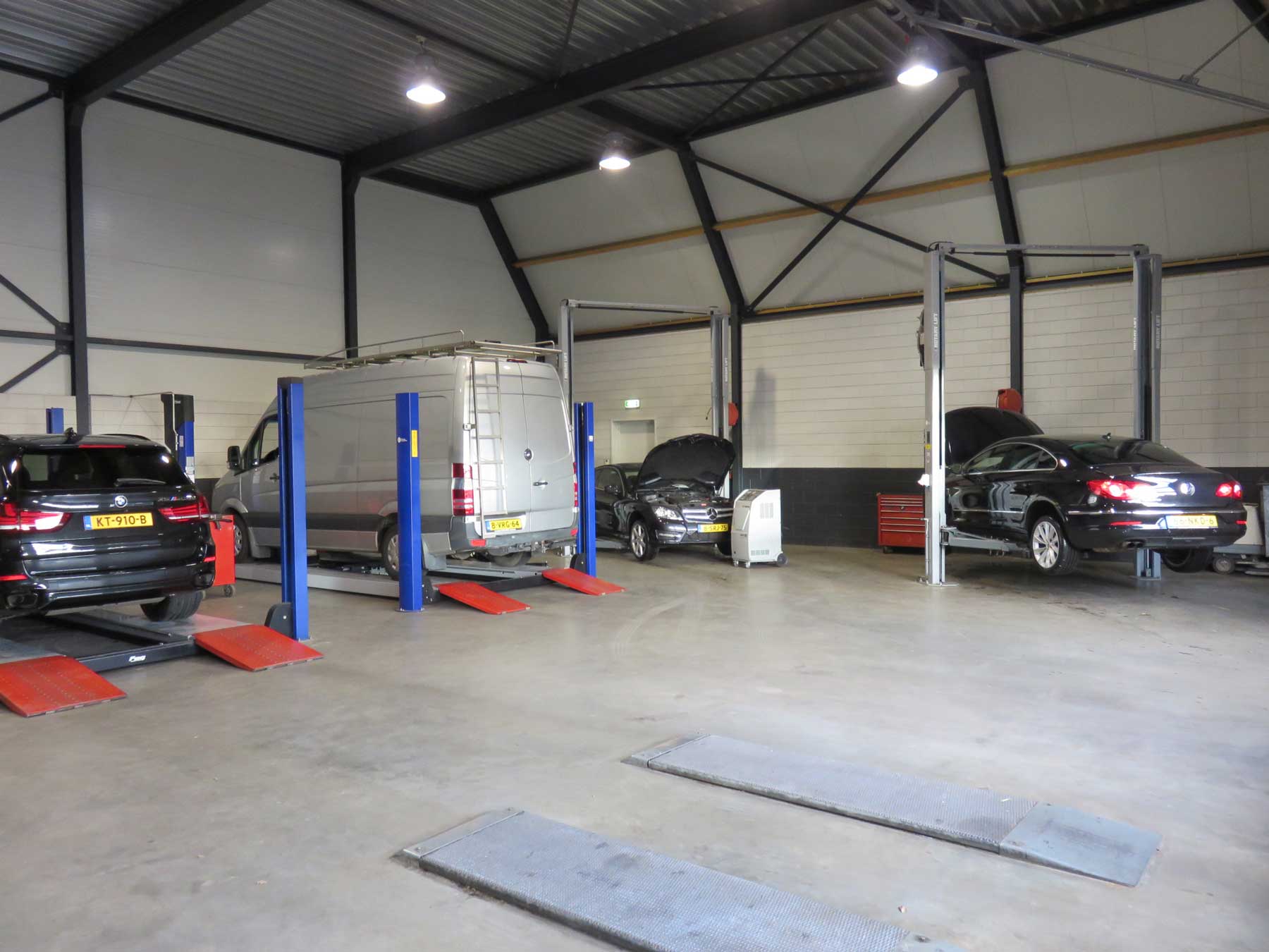 Autobedrijf Van Asselt - Werkplaats